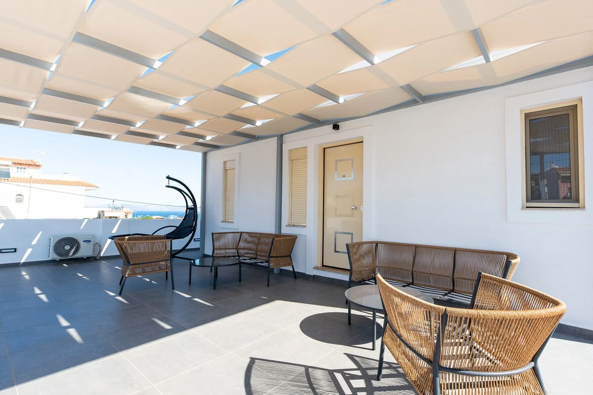 GREEN-02-·-AeroHill-Suites-Near-Athens-Airport-3