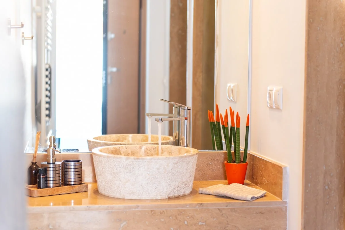 GREEN-03-·-AeroHill-Suites-Near-Athens-Airport-6